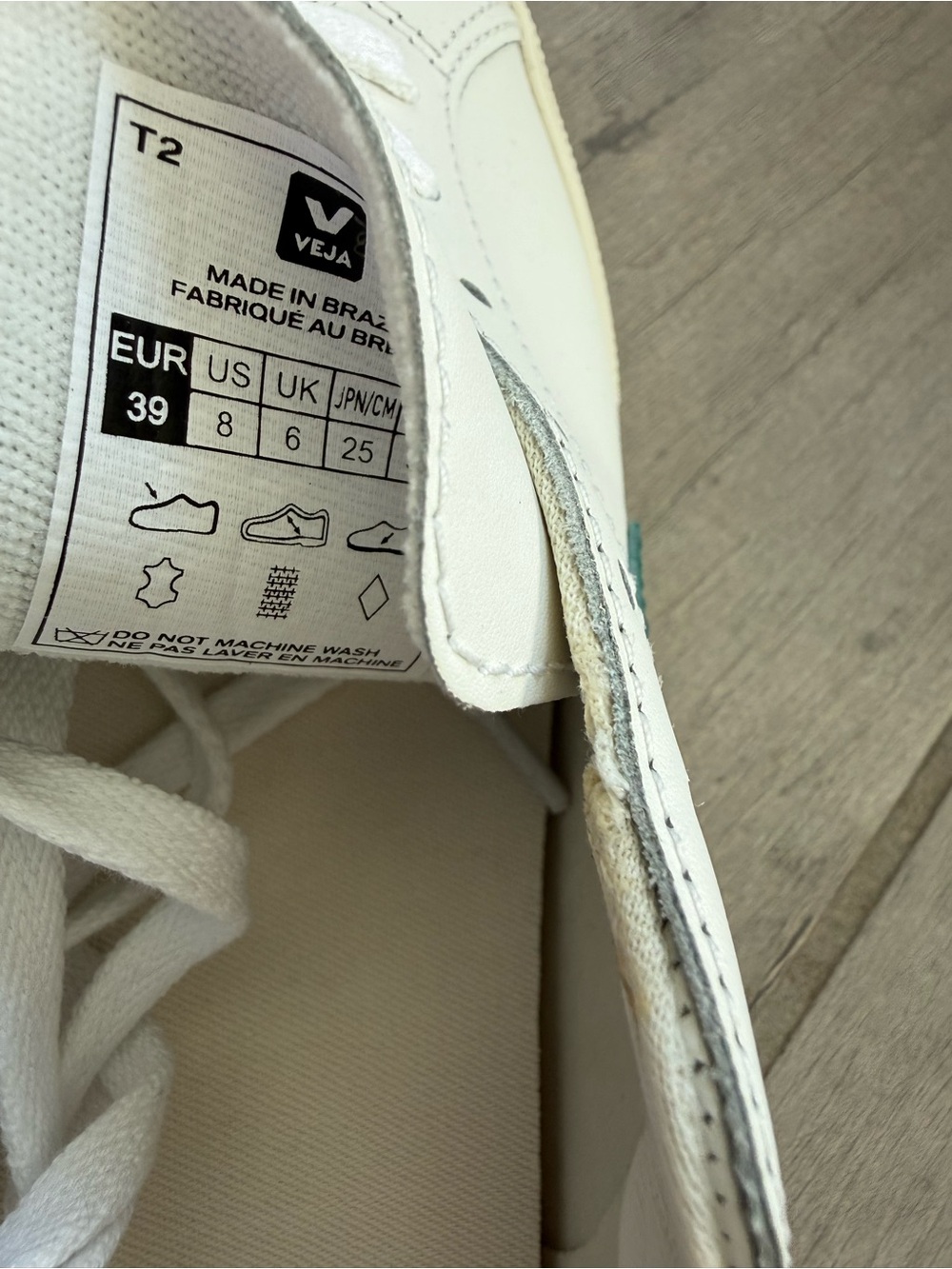Veja White Sneakers with Green V Logo - Picture 7 of 8